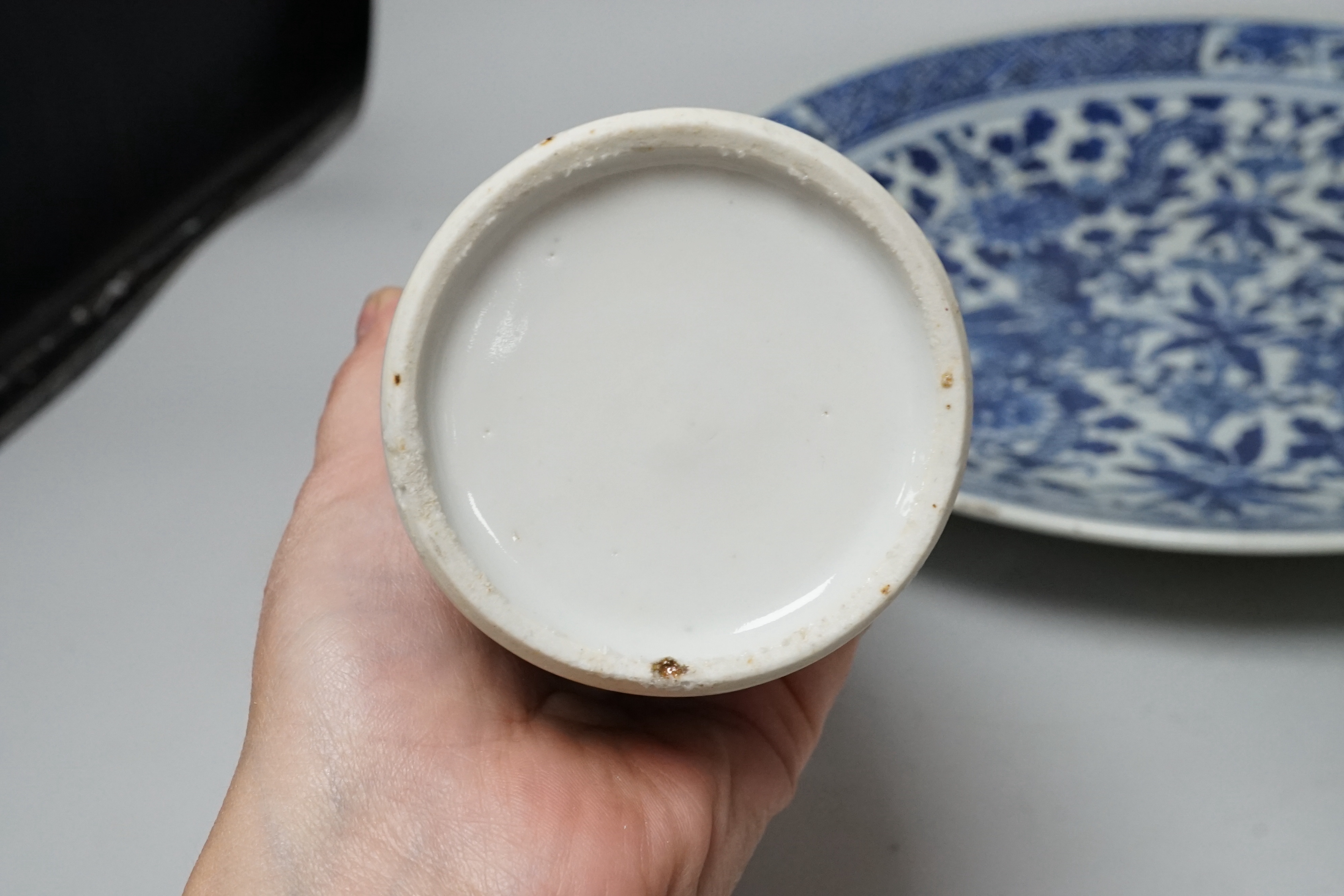 A small Nanking Cargo teabowl and saucer, and other 18th/19th century Chinese blue and white ceramics, tallest 21cm